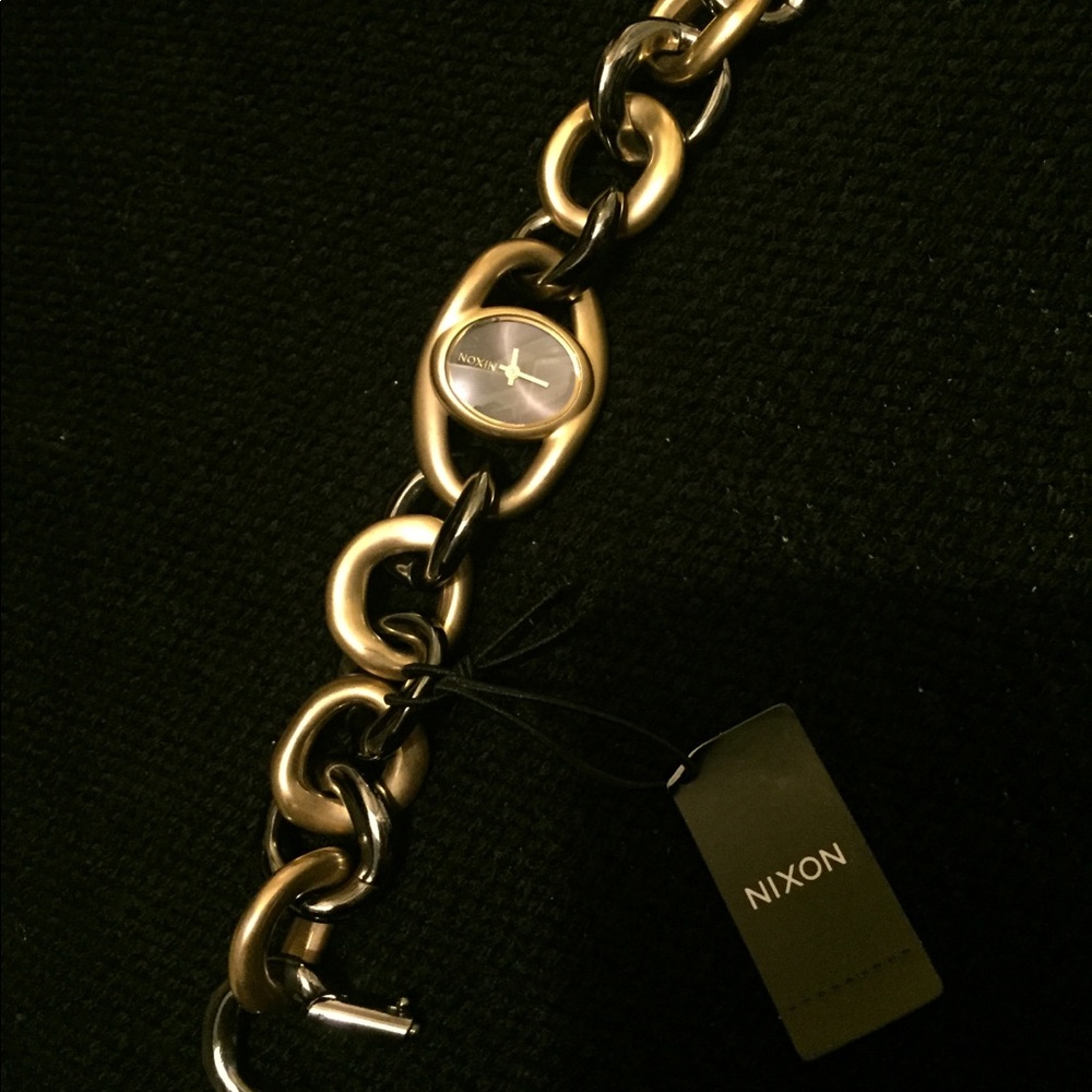 Nixon  woman watch